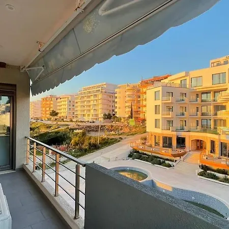 Ocean View Unit شقة *